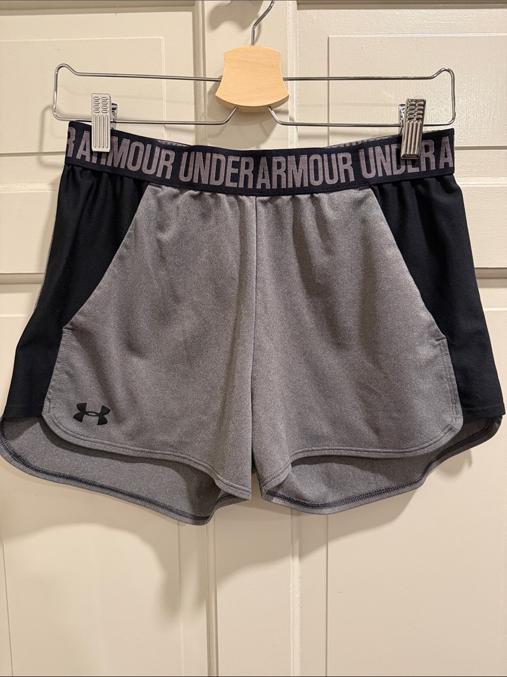 Under Armour Women's Playup Loose Heatgear Athletic Shorts Grey/Black Size M